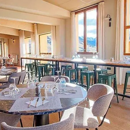 Отель Mercure Les Deux-alpes 1800